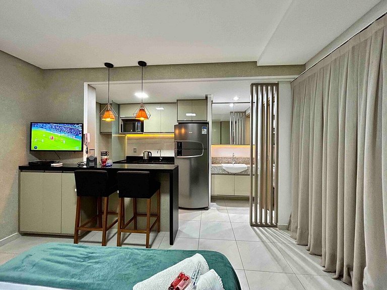 (903) Studio Exclusivo com Clima Tropical