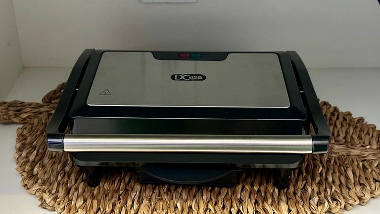 (1406) Studio Elegante com Vista Mar