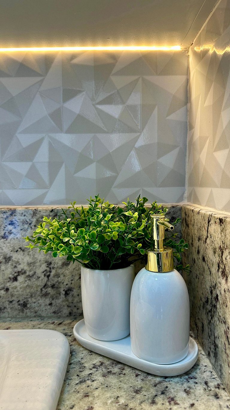 (1406) Studio Elegante com Vista Mar