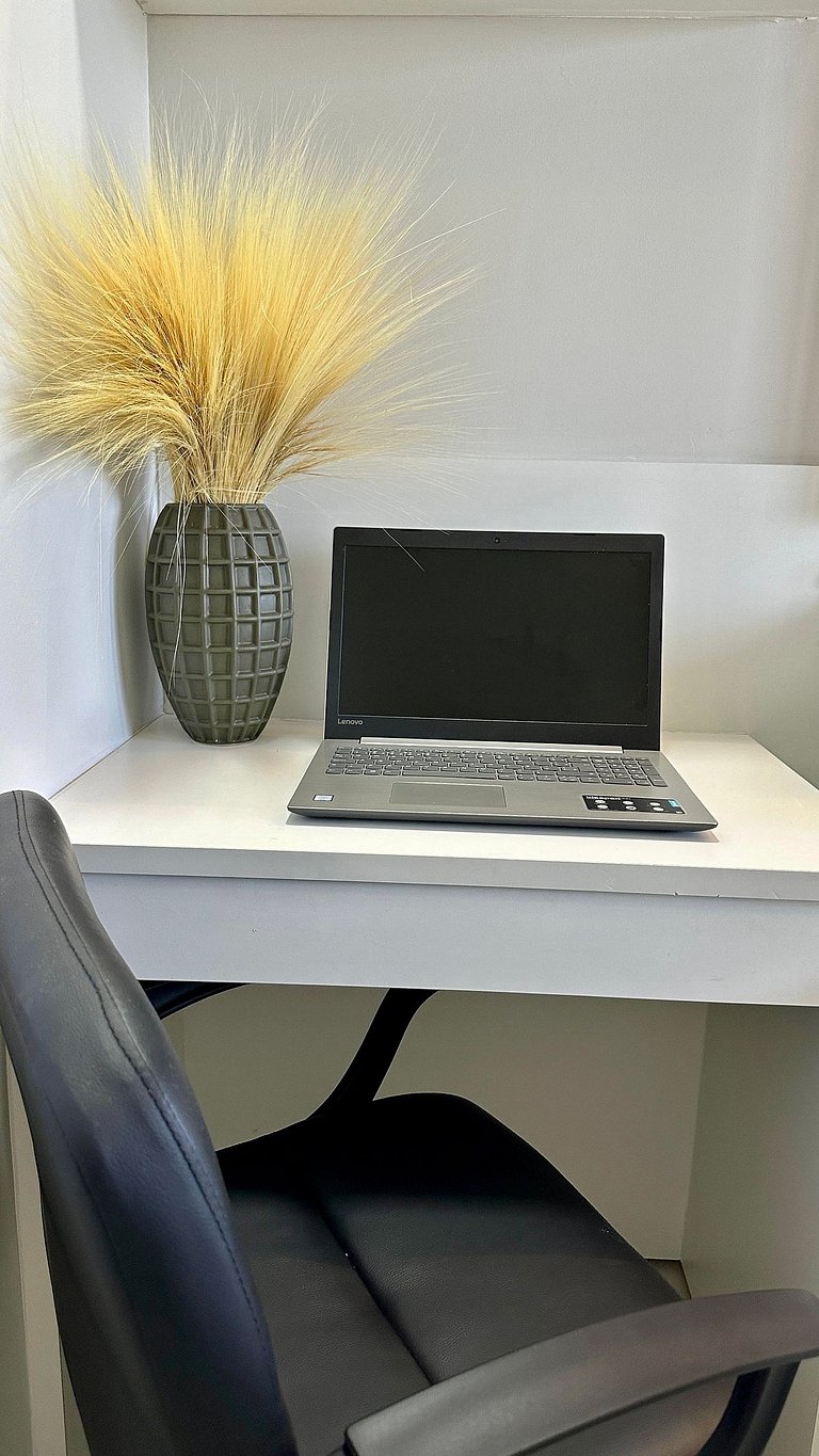 (1406) Studio Elegante com Vista Mar