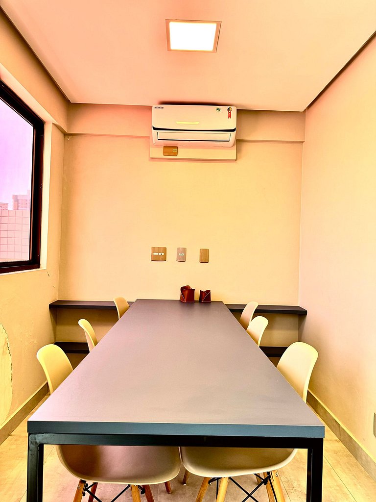 (1406) Studio Elegante com Vista Mar