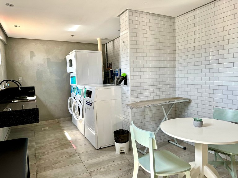 (106) Studio Inesquecível em espaço Moderno